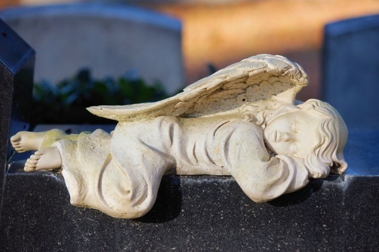 Nienarodzone aniołki będą miały swój grób w Rybniku, Pixabay