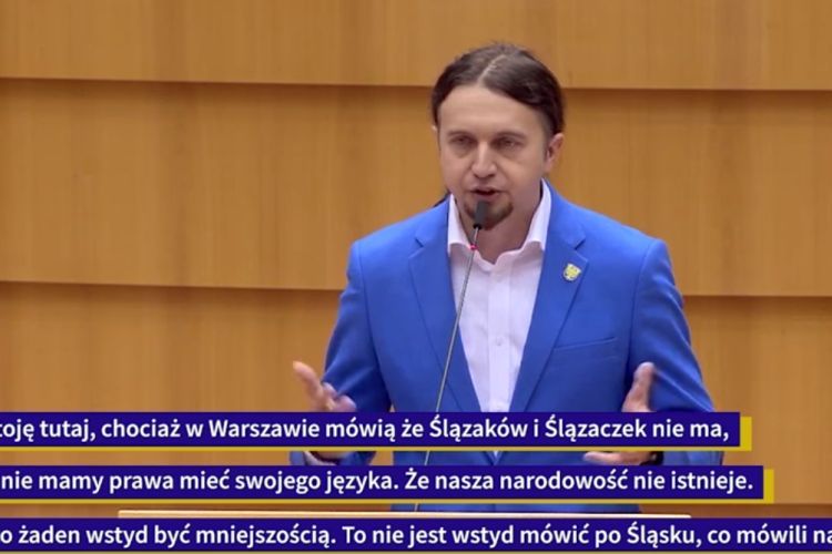 Łukasz Kohut w PE mówił po śląsku. Tłumacza zamurowało, 