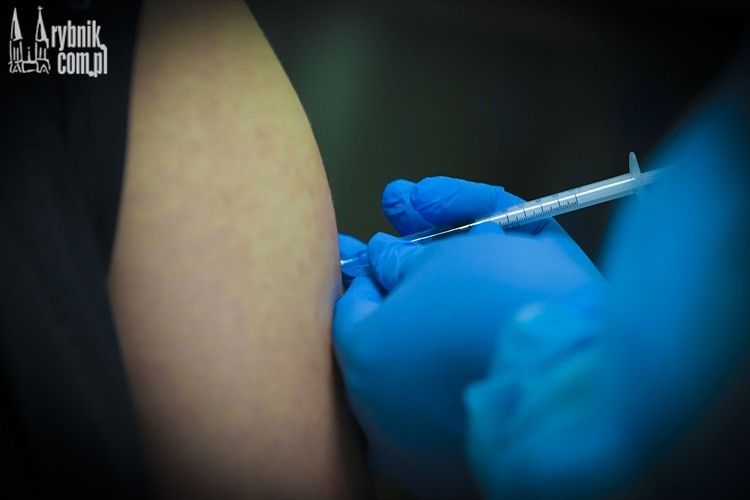 Czy Polacy obawiają się szczepień? Sondaż firmy z Rybnika, Archiwum