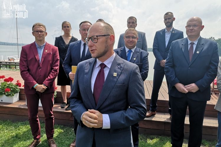 Wiceprezydent Masłowski oficjalnie w ruchu Szymona Hołowni, bf