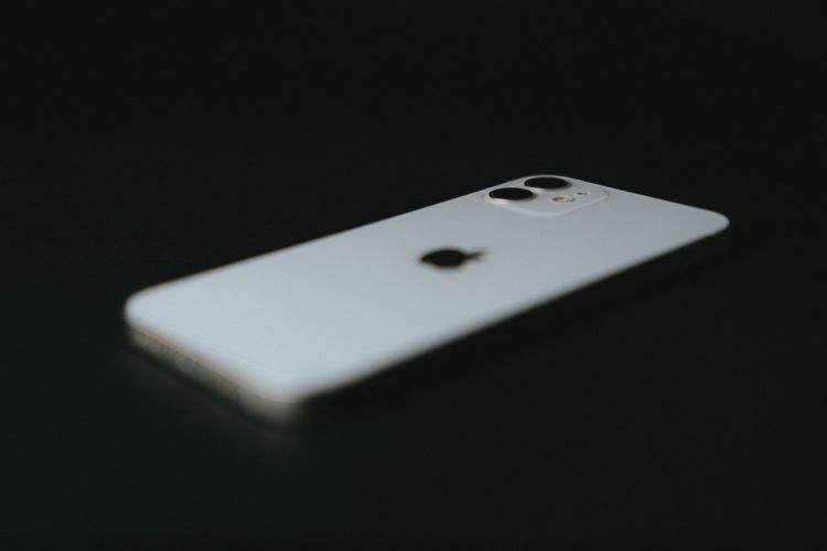 Czy iPhone 13 to smartfon idealny?, Materiał Partnera