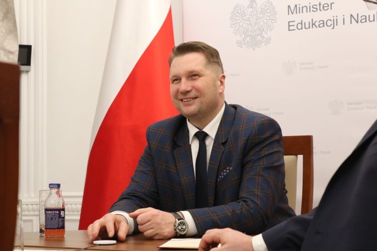 Sejm przyjął „Lex Czarnek”. ZNP w Rybniku: dyrektorzy będą pod ostrzałem, MEN/Twitter