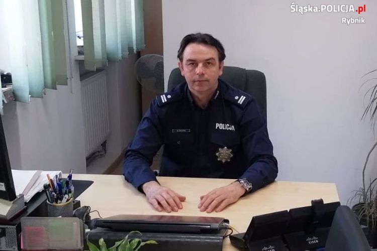 Komendant i kryminalny „na wolnym” zatrzymali sklepowych złodziei, KMP Rybnik