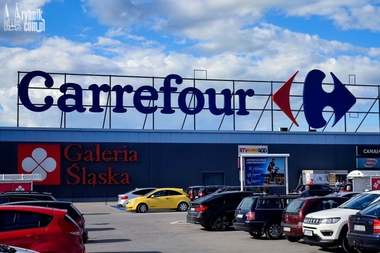 Carrefour opuści Rybnik i Polskę? Media branżowe: znalazł się nabywca, bf