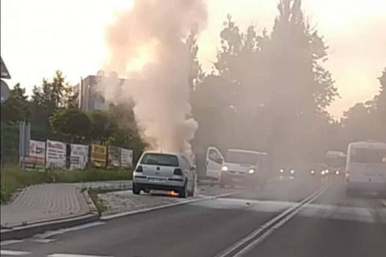 Pożar w Boguszowicach. Zapalił się kolejny samochód, Rybnik i okolice-Informacje drogowe 24H