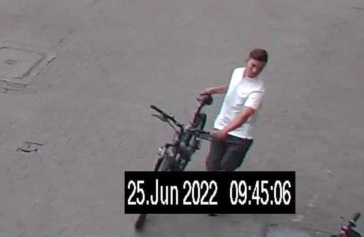 W czerwcu ukradł rower. Policja próbuje ustalić jego tożsamość, KMP w Rybniku