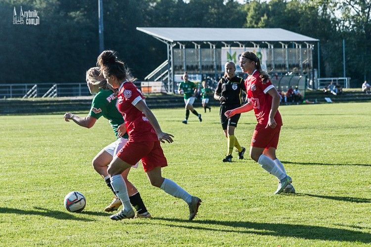 Piłka nożna kobiet: TS ROW Rybnik rozbił Unię Lublin, Archiwum