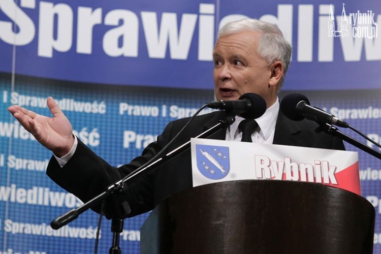 J. Kaczyński: „trzeba palić wszystkim, poza oponami, czy podobnymi szkodliwymi rzeczami”. Oto kolejna „recepta” na kryzys energetyczny, Archiwum