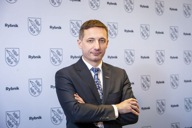 Piotr Kuczera będzie rządzić dłużej w Rybniku? Większość Sejmu za wydłużeniem kadencji samorządów, rybnik.eu