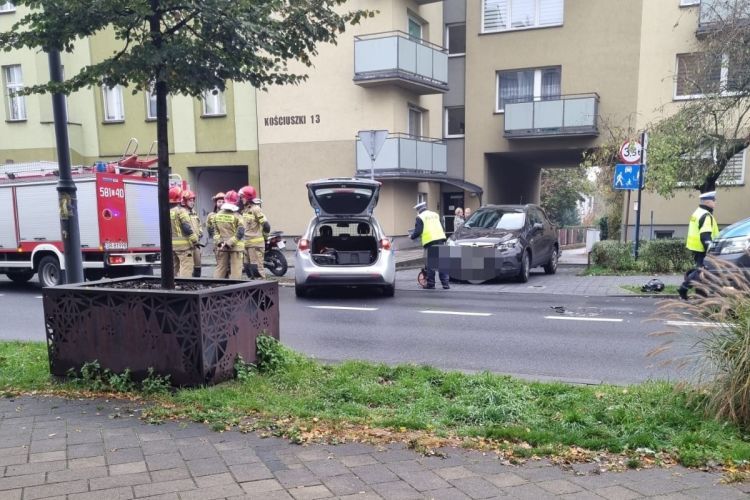 Wypadek na Kościuszki. 16-letni kierowca motocykla zabrany do szpitala, Rybnik i okolice-Informacje drogowe 24H