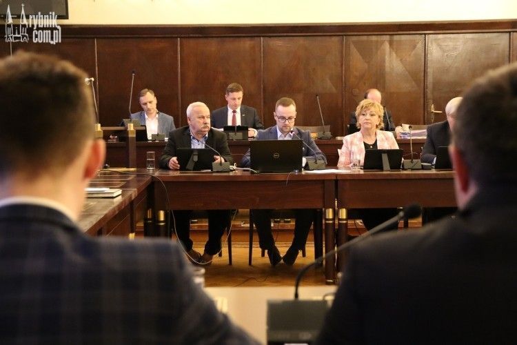 Dzisiaj sesja Rady Miasta Rybnika. Oglądaj u nas online!, archiwum