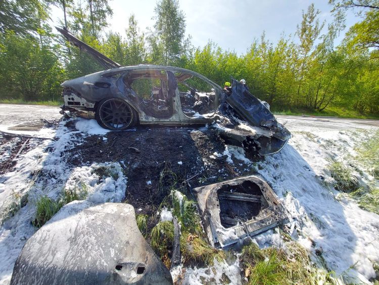 Pożar za pożarem. W Lyskach spłonął samochód (zdjęcia), OSP Lyski