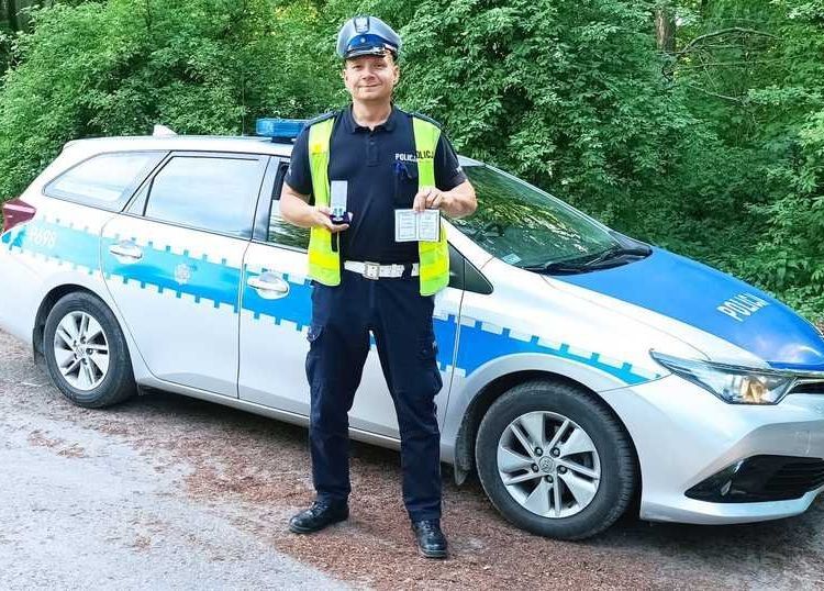 Policjant z Rybnika wśród „Zasłużonych dla Zdrowia Narodu”. Oddał ponad 22 litrów krwi, KMP Rybnik