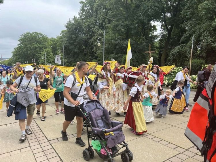 Pielgrzymi z Rybnika dotarli na Jasną Górę (zdjęcia), Archidiecezja Katowicka