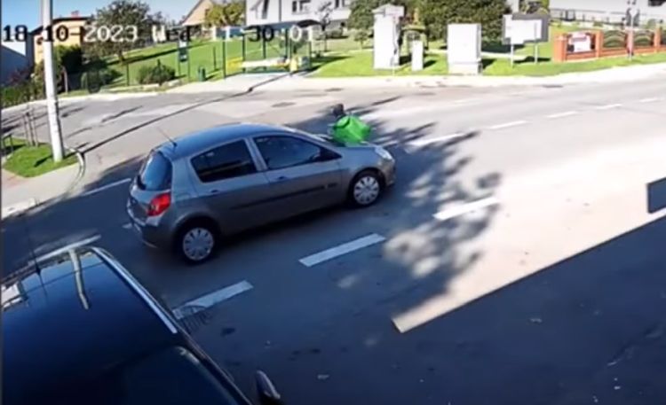 Rozmawiajcie z dziećmi o bezpieczeństwie na drodze! Chłopiec wybiegł ze sklepu i wpadł pod samochód (wideo), KMP Żory
