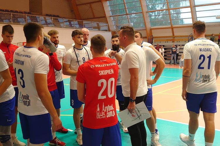 TS Volley Rybnik: pierwsza porażka w trzech setach, Archiwum