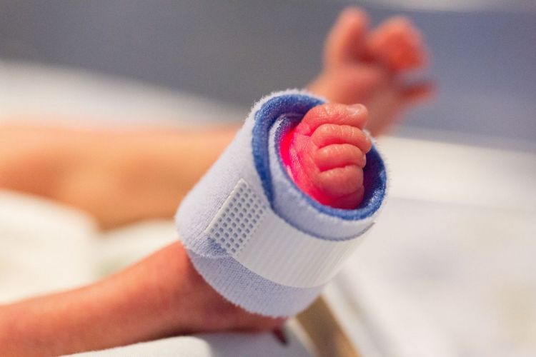 Apelują o dłuższe urlopy macierzyńskie dla mam wcześniaków. „Czują się ograbione ze wspólnego czasu”, Pixabay