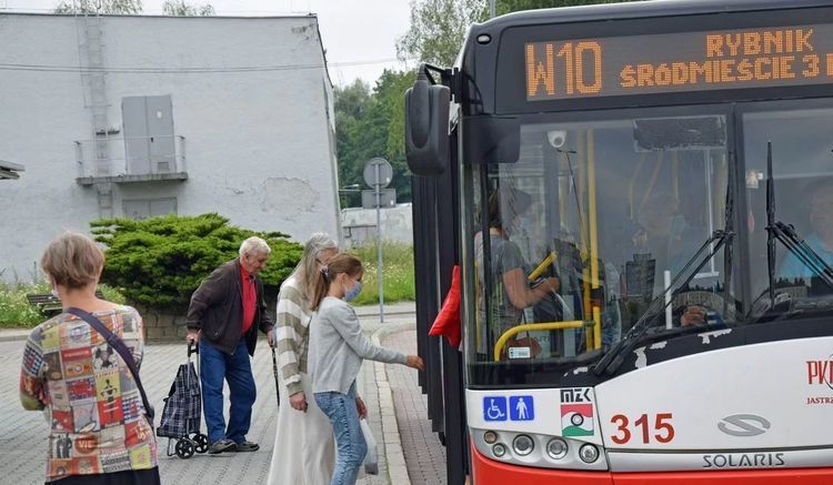 Przez roboty na Mikołowskiej spóźniają się autobusy. MZK zmienia rozkład jazdy, Archiwum