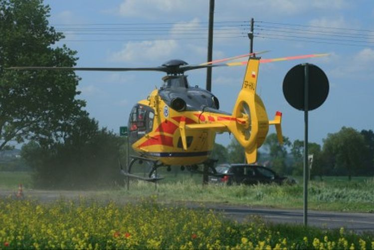 LPR lądował w Bogunicach. Poszkodowany 21-letni motocyklista, archiwum