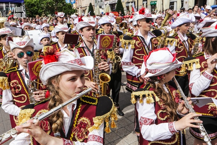 Dni Rybnika: przez centrum przeszła parada orkiestr i mażoretek, Dominik Gajda