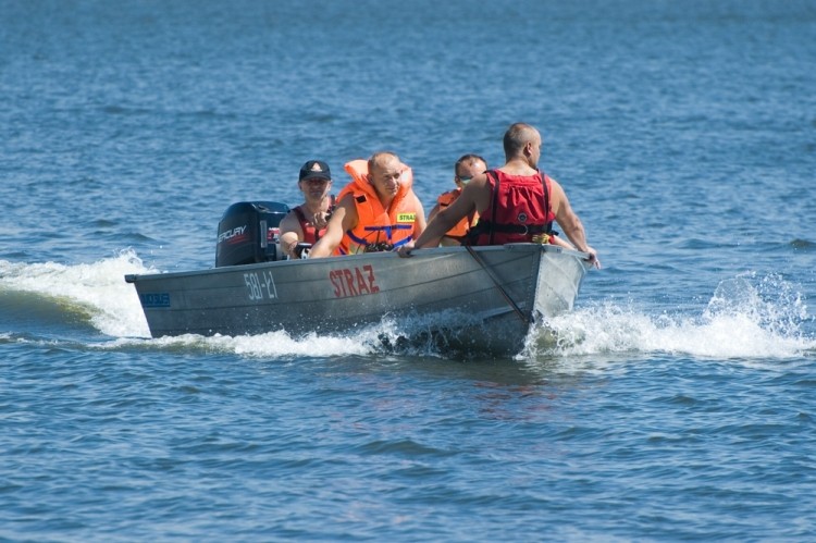 Strażacy ćwiczyli na wodach Zalewu Rybnickiego, PSP Rybnik