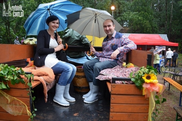 I Rybnicki Oktoberfest: prezydent lał piwo mieszkańcom Golejowa, bf