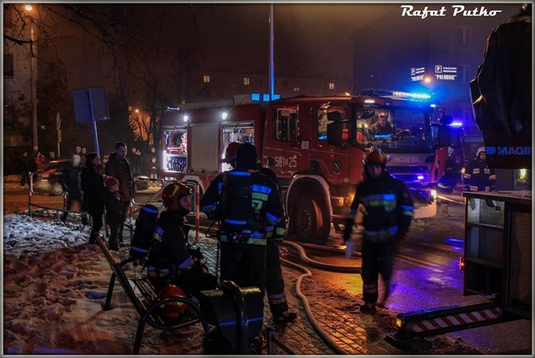 Pożar mieszkania w Boguszowicach postawił na nogi służby, Rafał Putko