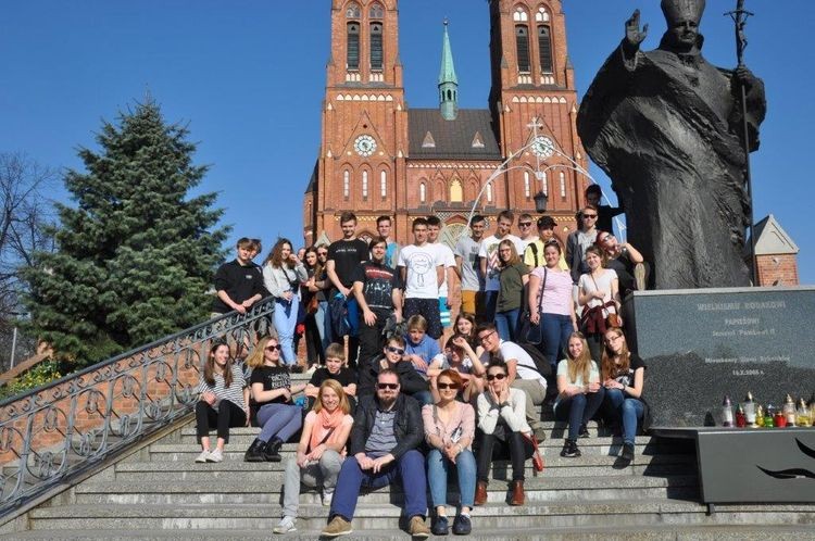 Młodzież z Niemiec zwiedziła Rybnik z uczniami 