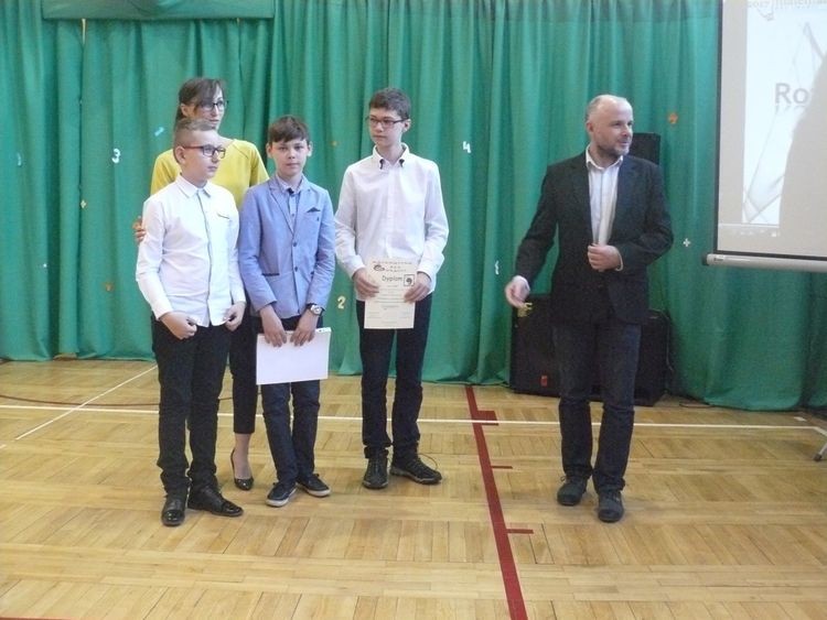 Najlepsi matematycy z regionu odebrali nagrody za konkurs „Matematyka bez granic”, Gimnazjum nr 1 w Rybniku