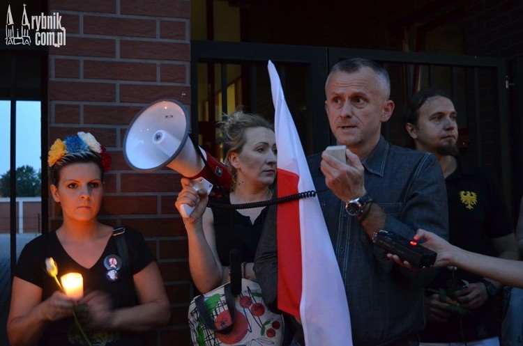 Kolejny protest w Rybniku. Przed sądem zebrał się tłum, Bartłomiej Furmanowicz