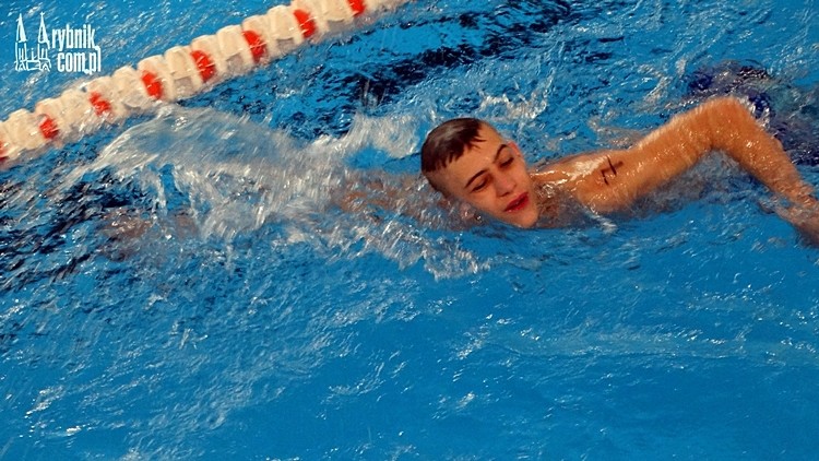 Pływają w maratonie dla chorej Bereniki, Bartłomiej Furmanowicz