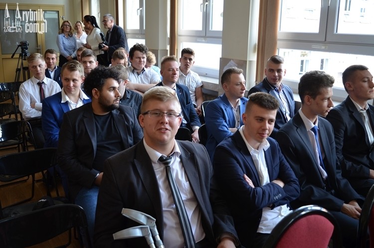 Uczniowie Tygla z gwarancją zatrudnienia w JSW. Podpisano deklarację, Bartłomiej Furmanowicz
