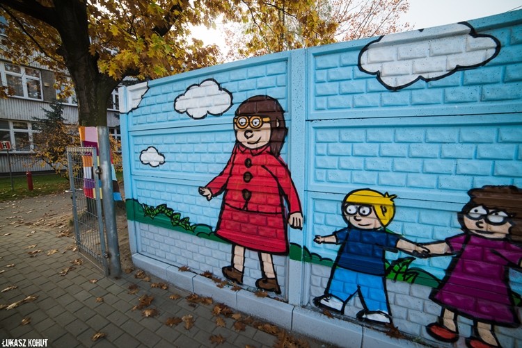 Graffiti ozdobiło mur jednej z rybnickich szkół, Łukasz Kohut