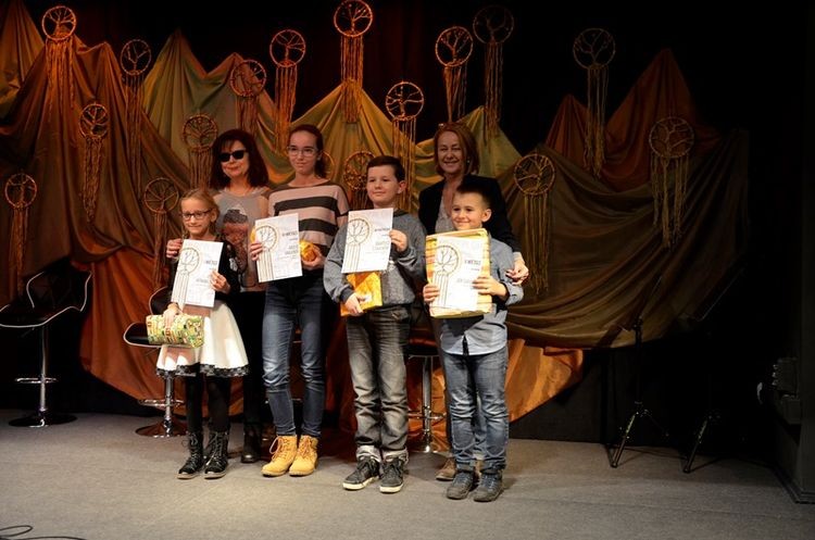 Młodzi artyści z Rybnika zaprezentowali się na XXIII Festiwalu Piosenki Turystycznej, MDK w Rybniku