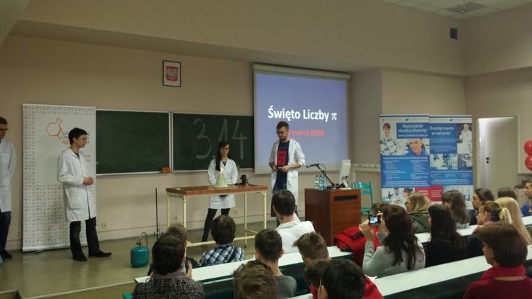 Rybnicka „Dziewiątka” wzięła udział w Święcie Liczby Pi na Uniwersytecie Śląskim, SP nr 9 w Rybniku