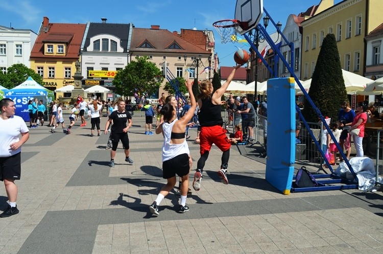 Święto koszykówki w Rybniku. Około 200 zawodników Rynek Basket, Bartłomiej Furmanowicz