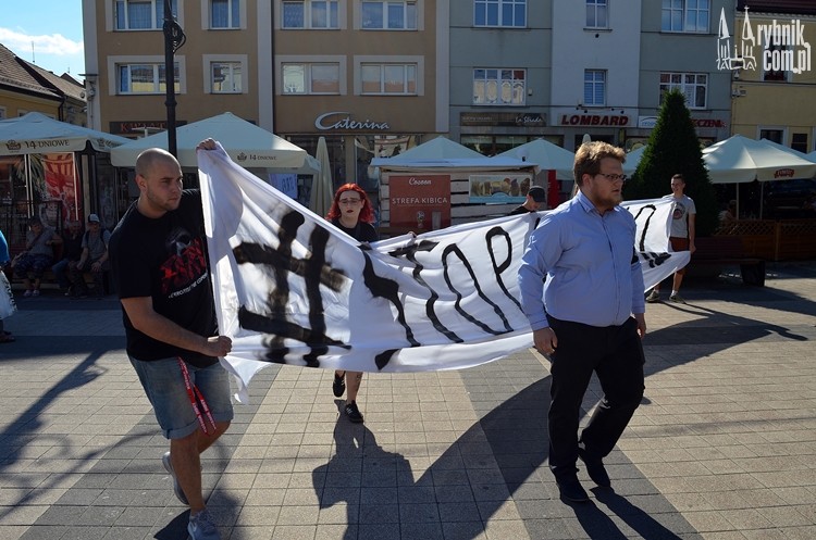 #stopACTA2 w Rybniku. Protestowali przeciwko cenzurze w internecie, Bartłomiej Furmanowicz