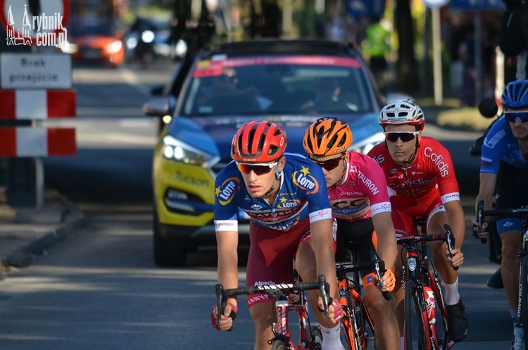 Tour de Pologne przejechał przez Rybnik. Zdjęcia z ronda Chwałowickiego, Bartłomiej Furmanowicz