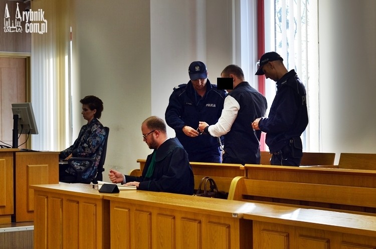 Oskarżony o zabójstwo Adrian P. przed sądem, Bartłomiej Furmanowicz