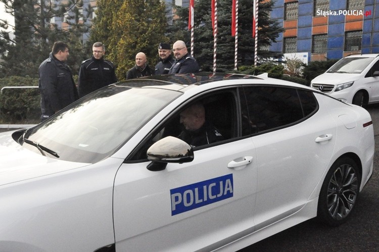 Ale bryki! Śląska policja dostała nowoczesne radiowozy, KWP Katowice