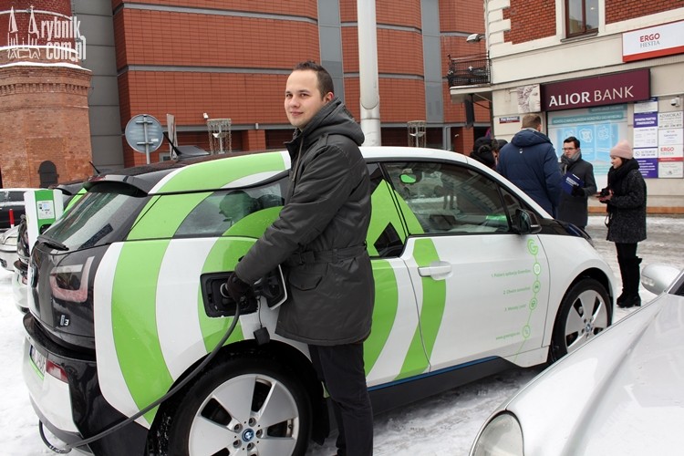 Wypożyczalnia samochodów elektrycznych w Rybniku właśnie ruszyła!, Mateusz Szumilas