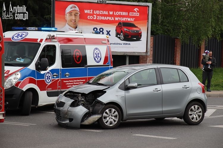 Na skrzyżowaniu w Rybniku dachował samochód, Bartłomiej Furmanowicz