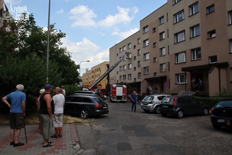 Osiedle Południe: strażacy musieli wejść oknem do mieszkania na 4. piętrze, Bartłomiej Furmanowicz