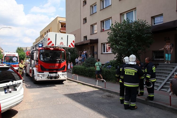 Osiedle Południe: strażacy musieli wejść oknem do mieszkania na 4. piętrze, Bartłomiej Furmanowicz