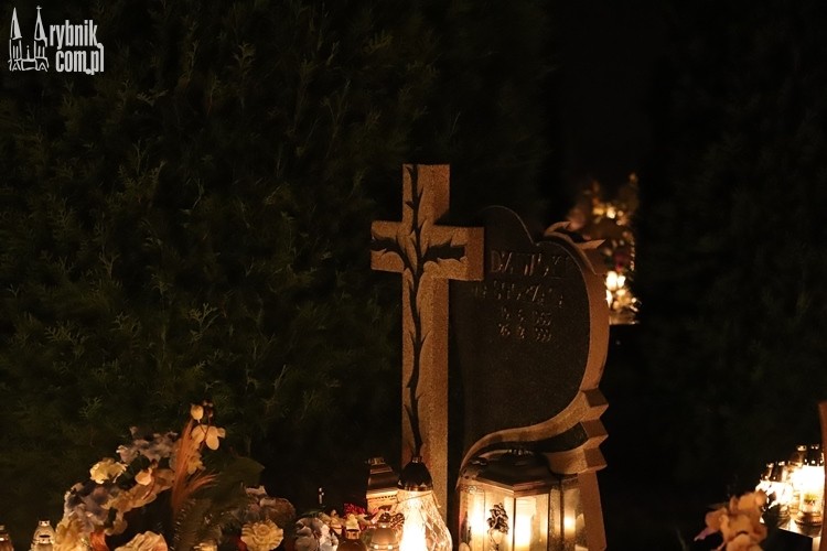 Szczerbice: tak wygląda cmentarz we Wszystkich Świętych, Daniel Wojaczek
