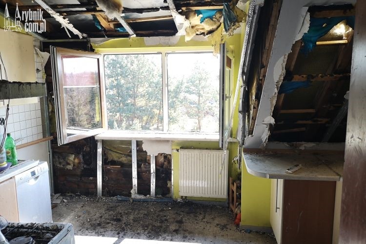 Tak wygląda spalony dom rodziny Wieczorków z Ligoty, Bartłomiej Furmanowicz