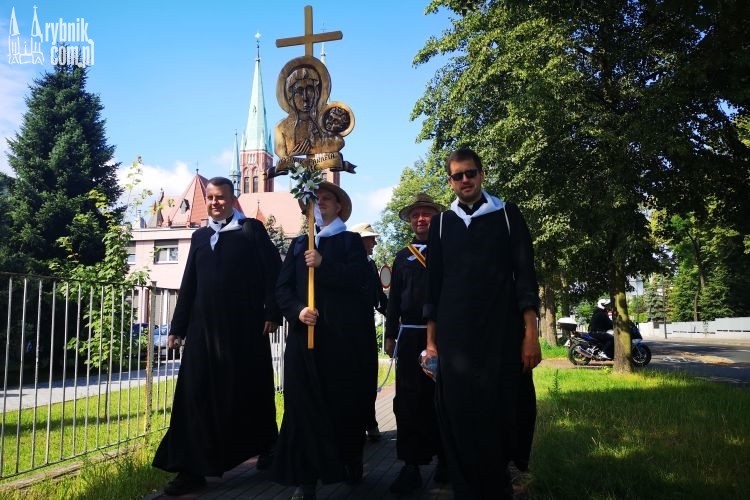 Księża wyruszyli na pielgrzymkę na Jasną Górę, Bartłomiej Furmanowicz