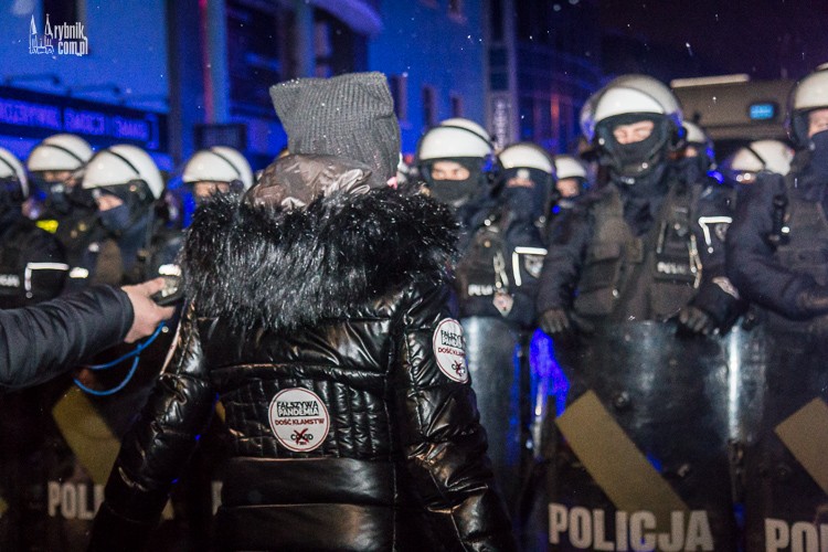 Policja blokowała klub Face 2 Face w Rybniku, Iwona Wrożyna, Daniel Wojaczek
