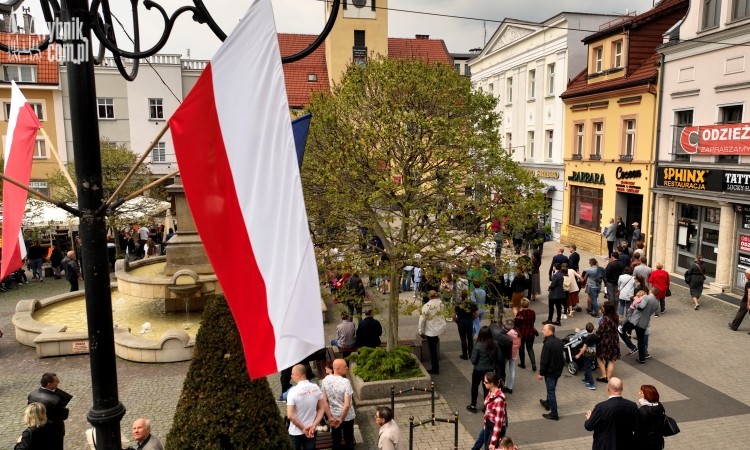 Święto Konstytucji 3 Maja w Rybniku. Zdjęcia z przemarszu, Bartłomiej Furmanowicz