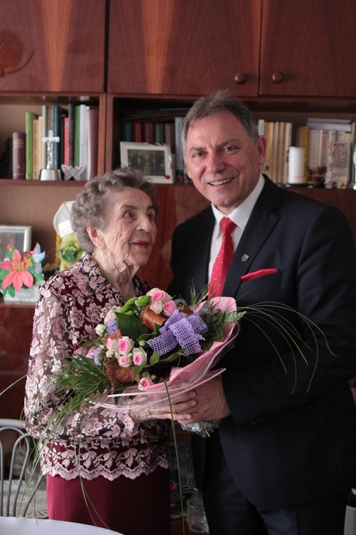 Czerwionka: 104. urodziny pani Anny! Solenizantka zdradza sekret dlugowieczności, 